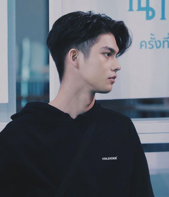 ทรงผมอันเดอร์คัต (Undercut)